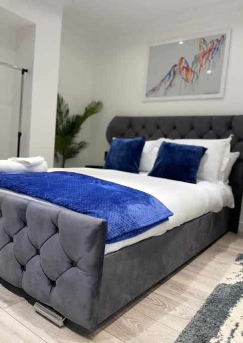 Stylish Cosy Studio Apartment เกรฟเซ็นด์ ภายนอก รูปภาพ