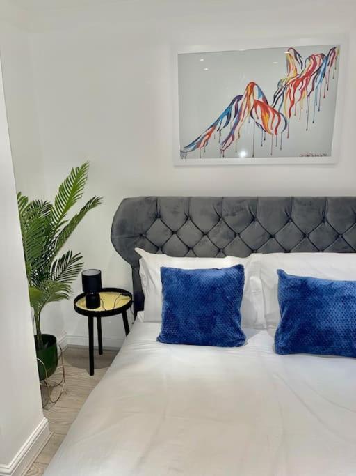 Stylish Cosy Studio Apartment เกรฟเซ็นด์ ภายนอก รูปภาพ